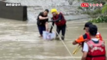 台南山區豪雨傳災情 南化水淹進民宅「孩童放收納箱」架繩索救出