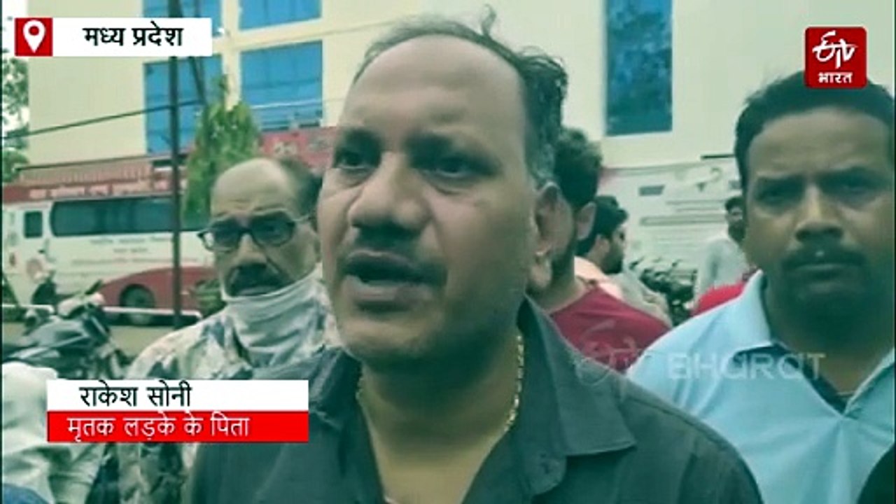 कार में मिला युवक-युवती का शव, लड़के के सिर में गोली, लड़की का कटा मिला गला