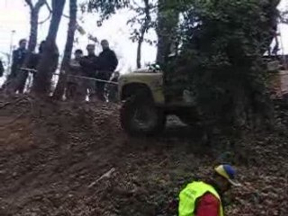 4x4 trial de lacoste 84