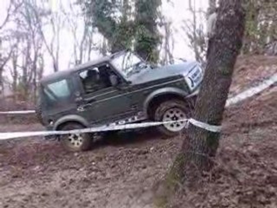 4x4 trial de lacoste 84