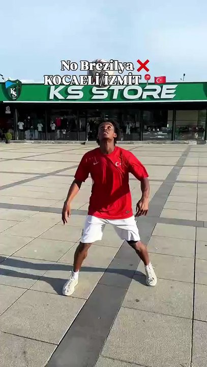 "Yerli Kamavinga" İzmit'te şov yaptı! Kent Meydanı'nda Brezilya esintisi