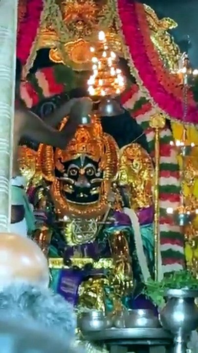 Divine Aarti of Yoga Narasimha Swamy at Malleshwaram Krishna Temple