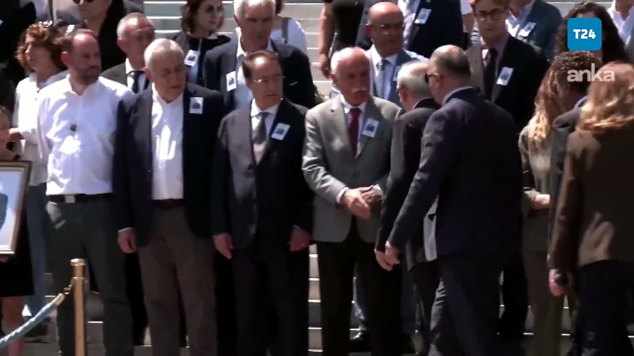 Özgür Özel ile Kemal Kılıçdaroğlu butlandan sonra ilk kez aynı törende