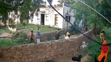 Alwar Crime News: घर में घुसकर खूनी संघर्ष... बुजुर्ग दंपति सहित 4 घायल; घटना CCTV में कैद