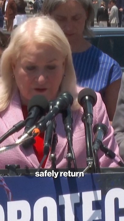 Democrats decry SCOTUS asylum decision