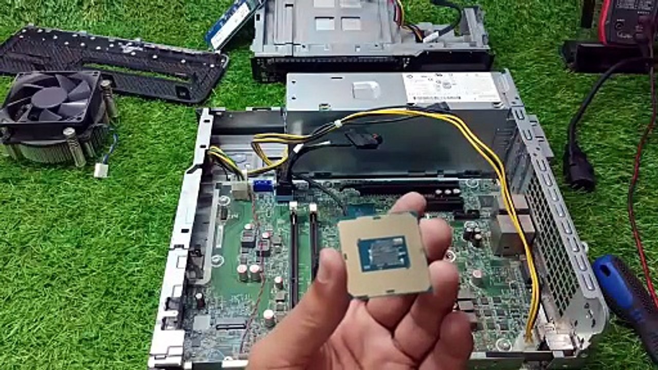 Hp Prodesk 400 G4 SFF Push power Button light is on then release button off the light immediately