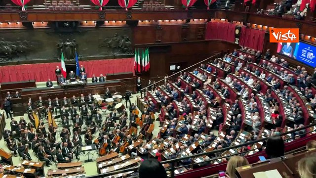 Standing ovation per Mattarella agli 80 anni dell'Assemblea Costituente alla Camera