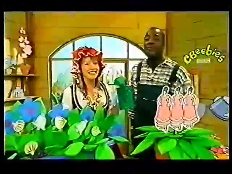 Clifford the Big Red Dog and Rubbadubbers Episodes on Cbeebies (10th June 2005)