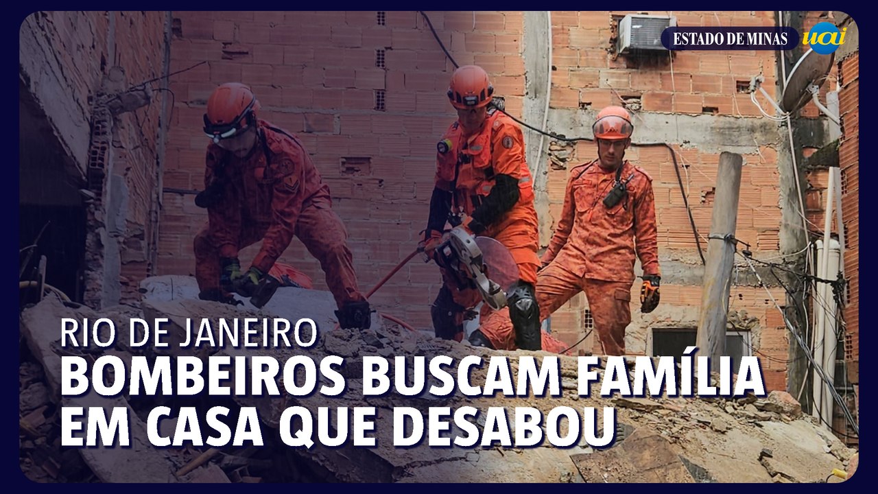 Bombeiros buscam família em casa que desabou no Rio