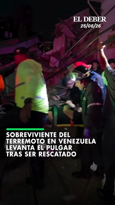 Sobreviviente del terremoto en Venezuela levanta el pulgar tras ser rescatado