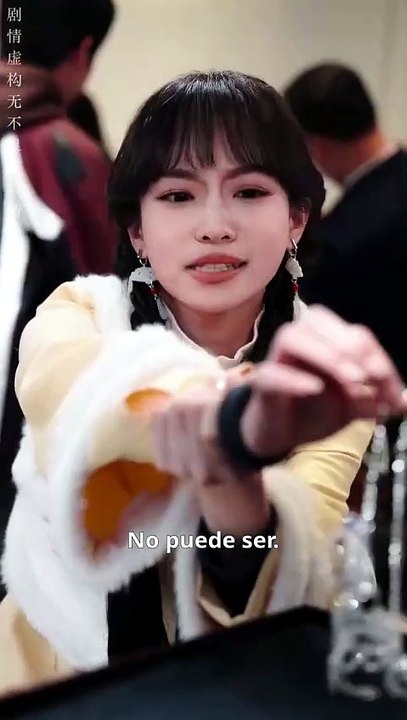 Pasé de ser inmortal a ser la falsa heredera. Mi misión- que me amen o morir