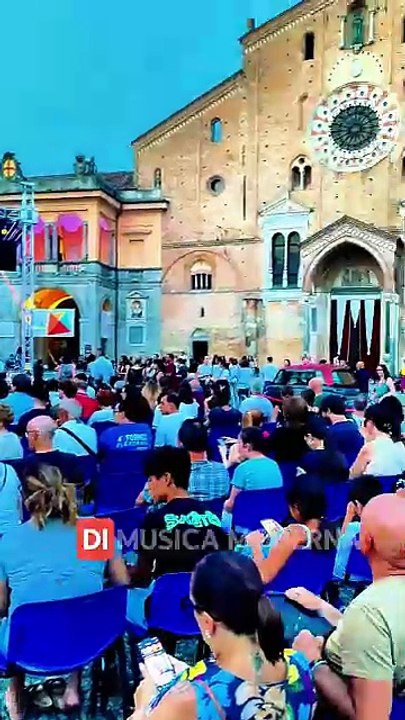 I 50 anni dell'Accademia Gerundia festeggiati in piazza coi giovani allievi