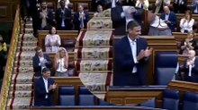 El Sánchez más chulesco: se aplaude entre gritos de "¡dimisión!" tras aprobar el Congreso que se someta a una cuestión de confianza