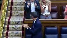 Gritos de "dimisión" contra Sánchez en el Congreso.