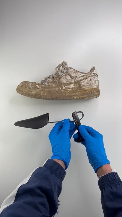 How to Clean NIKE Air Force 1 ? #asmr #cleaning #sneakers #satisfying #restoration #repair #relaxing