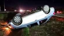 Motorista é socorrida após capotamento na BR-467