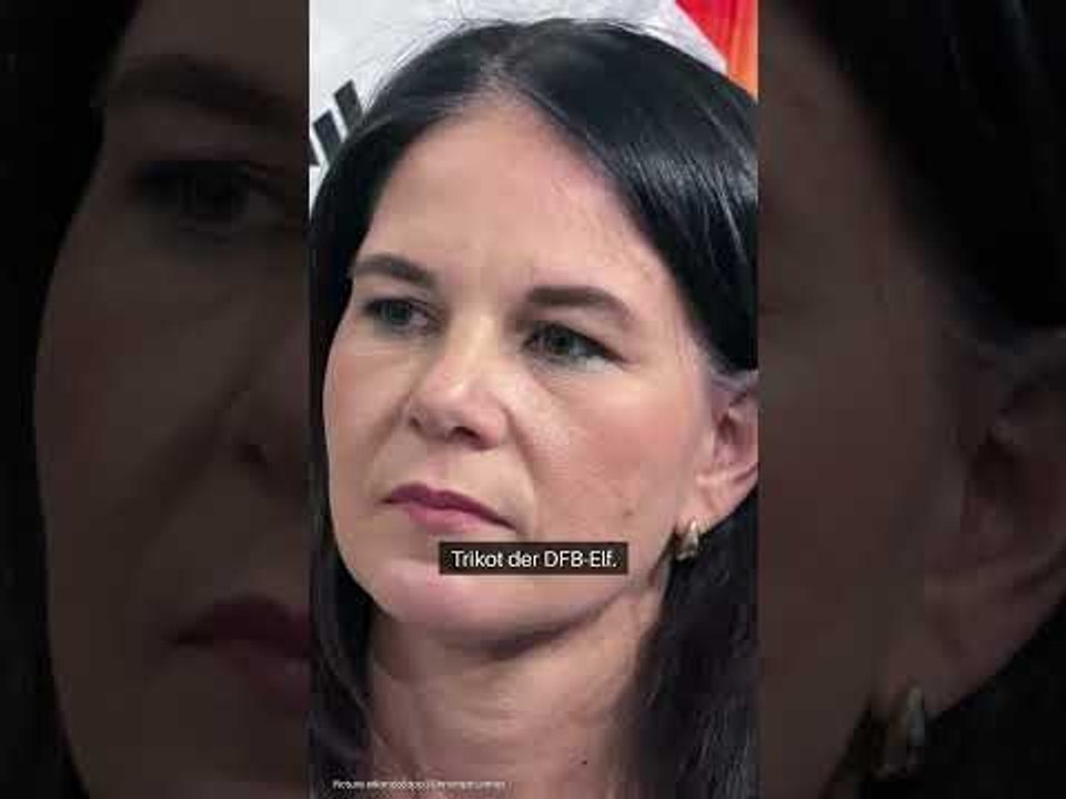 Annalena Baerbock: Ex-Außenministerin sorgt mit DFB-Trikot für Wirbel