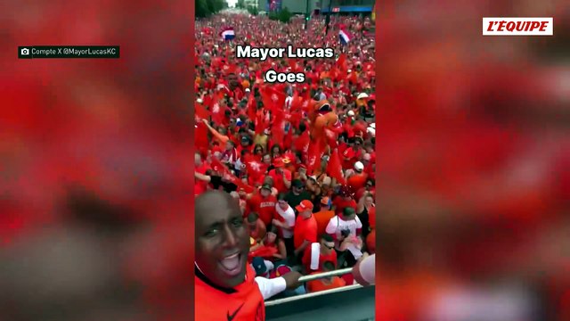 Le maire de Kansas City a lancé la vague des supporters des Pays-Bas avant le match contre la Tunisie à la Coupe du monde - Coupe du monde 2026 - Pays-Bas