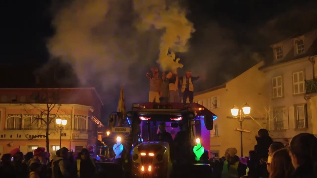 L'INCROYABLE CARNAVAL DE MARMOUTIER 2026 ! 🔥🎭