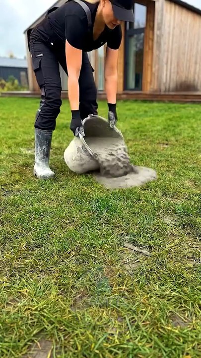 Beautiful Leaf Stepping Stone Path Installation! 🍃 Garden Transformation Timelapse