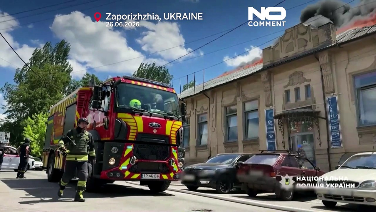 Ζαπορίζια στις φλόγες μετά ρωσική επίθεση με πυ...