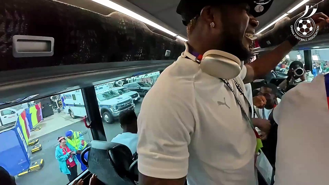Inaki Williams em videochamada com irmão