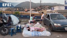 Habitantes en estado más afectado por los terremotos en Venezuela duermen a la intemperie
