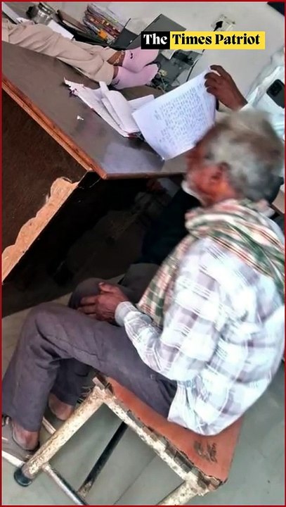 Rajasthan Woman Constable Suspended After Photo Showing Feet on Desk During Elderly Man's Complaint