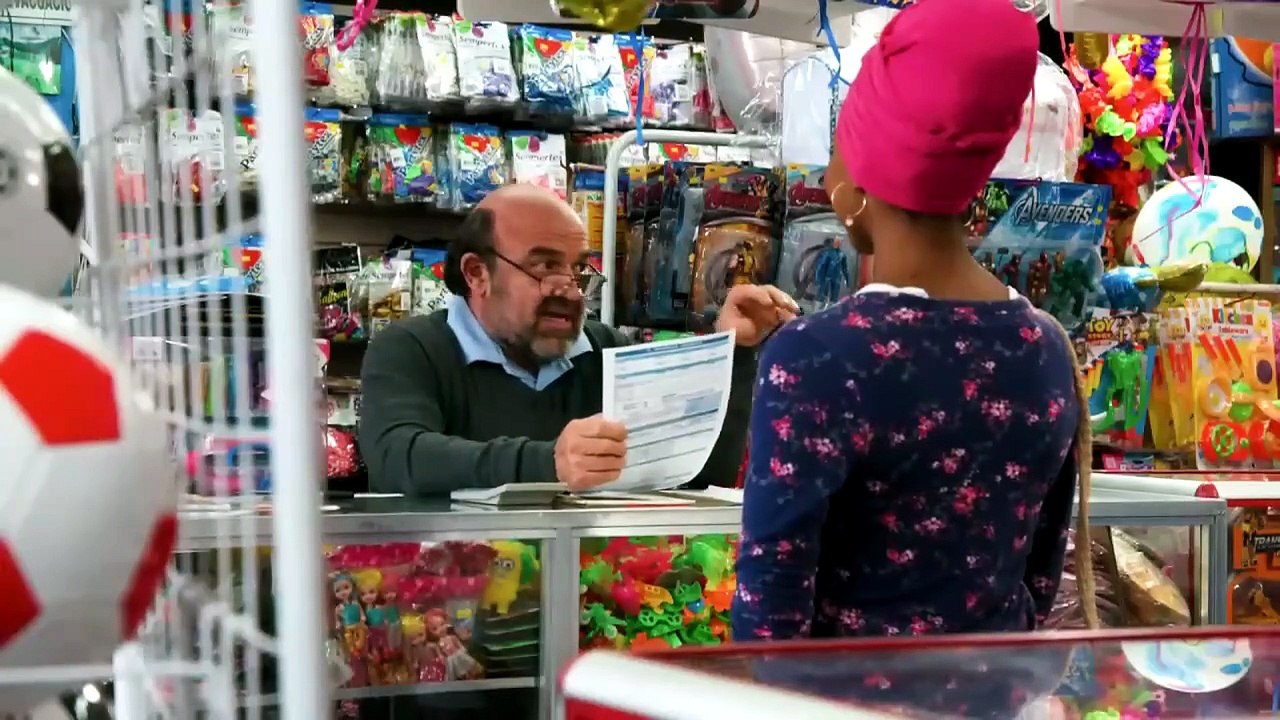 3. Tina hace una buena jugada para ganarse la confianza de ‘Yuya’