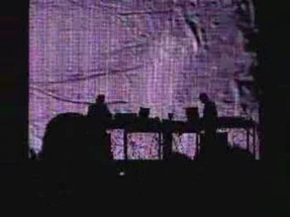 X102