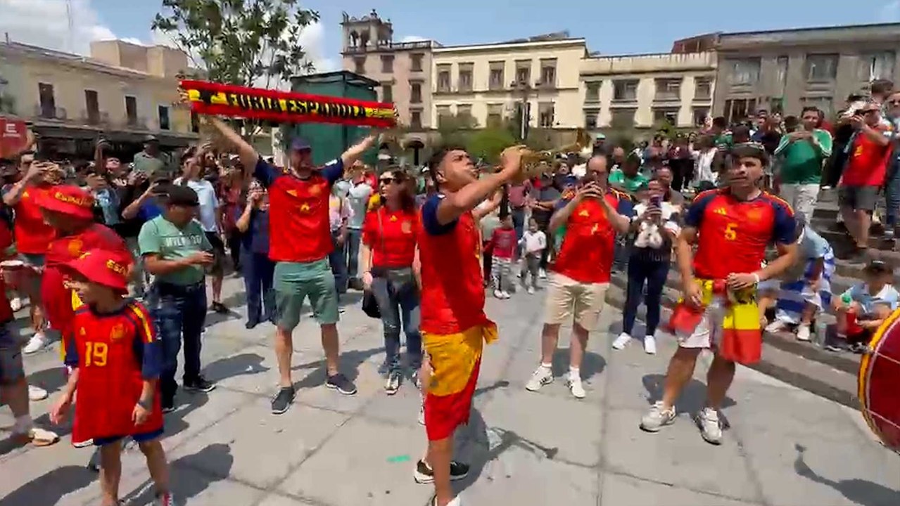 La afición española conquista Guadalajara y a la afición mexicana: ¡todos van con España!
