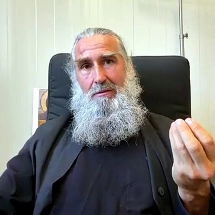 Объясните пожалуйста, что такое Святая Русь (Please explain what Holy Rus' is.)