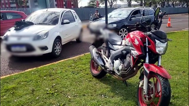 Moto com mais de R$ 5 mil em multas é apreendida pela Transitar no Interlagos