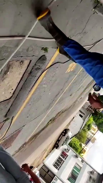 Funcionário de condomínio é morto a facadas por m