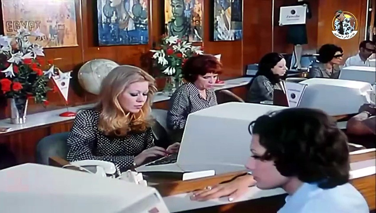 فيلم الحب قبل الخبز احيانا