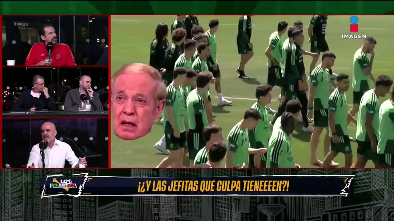 Los jugadores saludan a la prensa | La Delantera