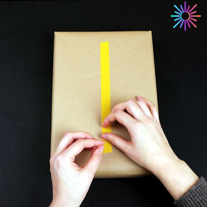 Wrap your gifts with Christmas magic🎄