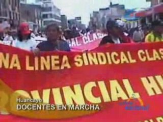 DOCENTES EN MARCHA - HUANCAYO