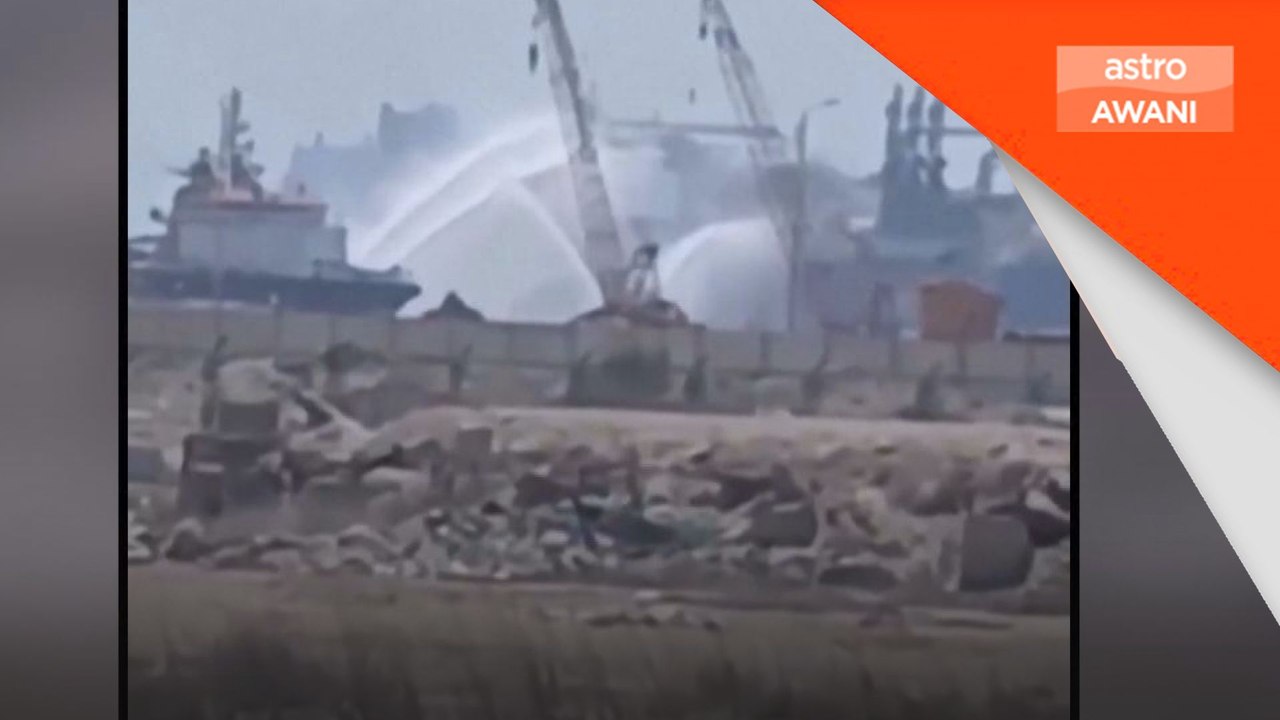 Kapal gas milik AS terbakar di Mesir, serangan dron disyaki punca