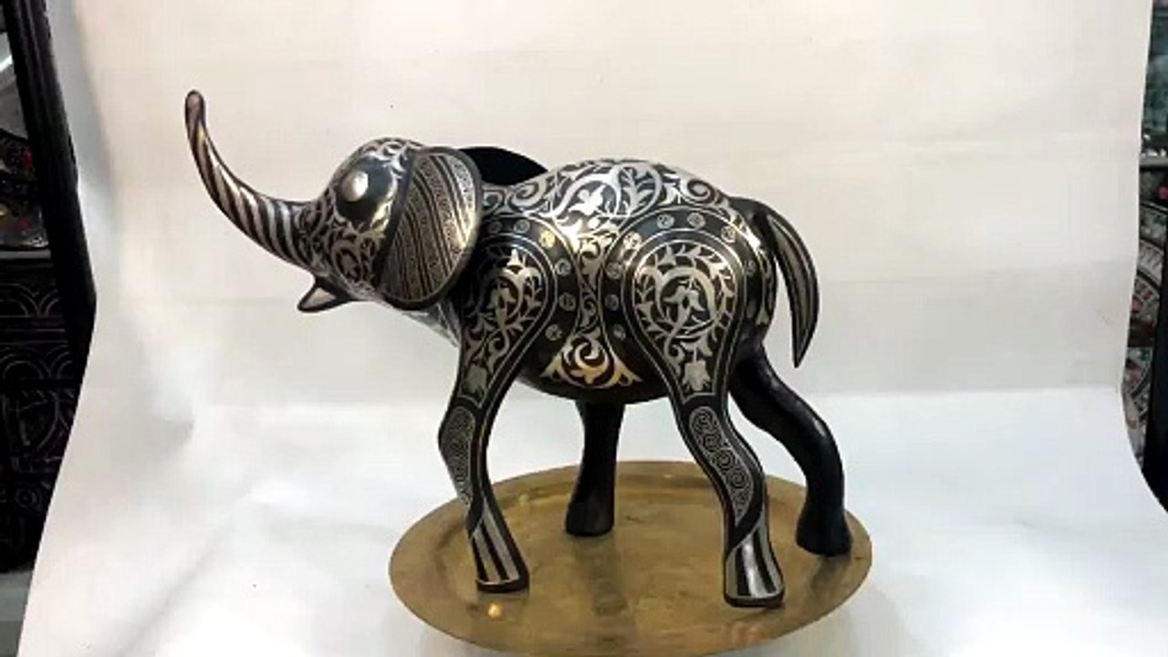 Damascene Elephant Sculpture – Silver Inlay Metal Art from Meknes, Luxury Elephant Statue, Artisan Home Decor1