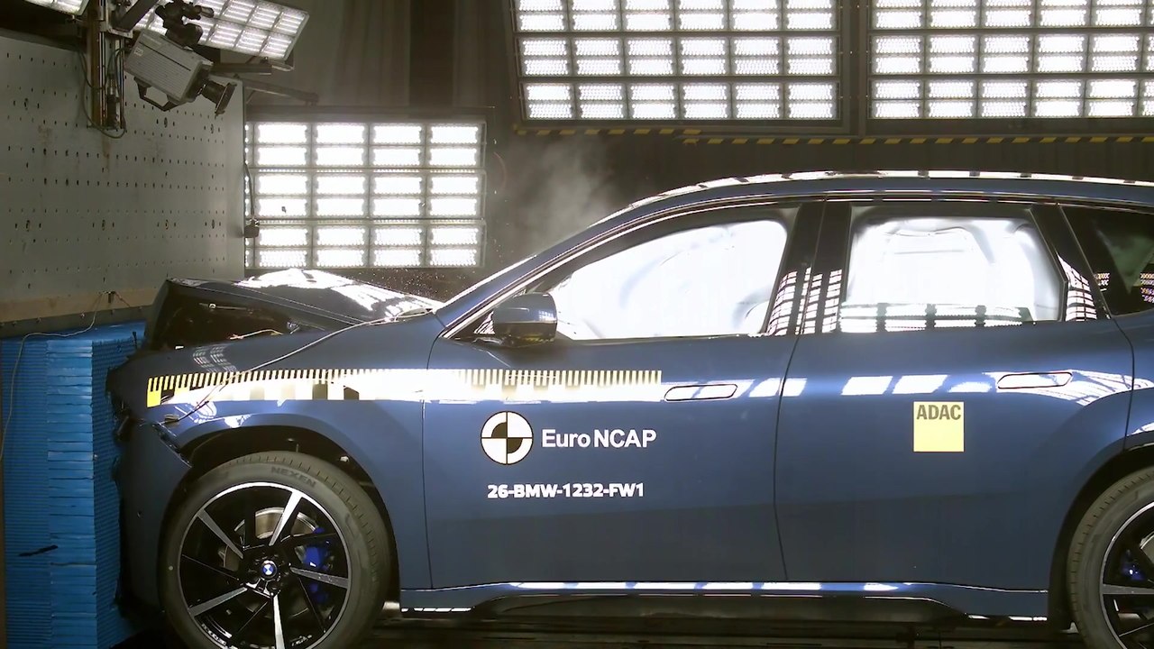 ANCAP Safety Test - BMW iX3
