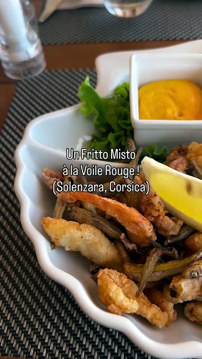 🍤 Un Fritto Misto à la Voile Rouge en entrée ce midi (1er Mai 2026) (Solenzara, Corsica). Trés.mp4