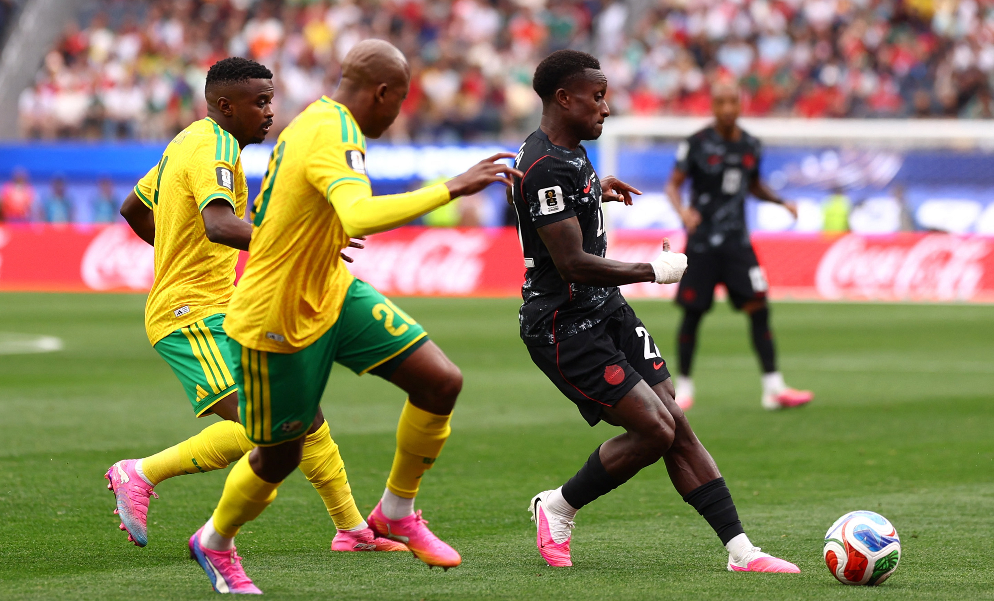 Coupe du monde 2026 : Sur le gong, le Canada assomme l'Afrique du Sud et file en huitièmes