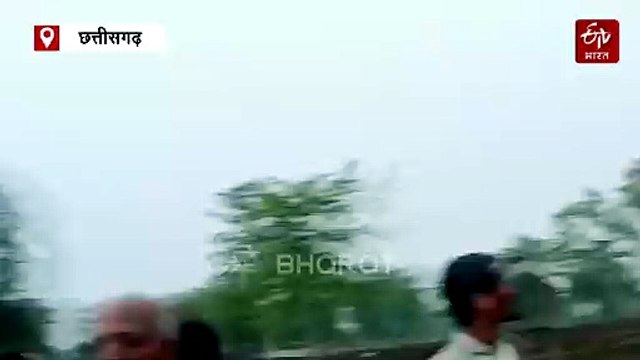 धमतरी में हाईटेंशन टावर पर चढ़ा नाराज पति, दोनों पत्नियों को एक घर में रखने की कर रहा जिद