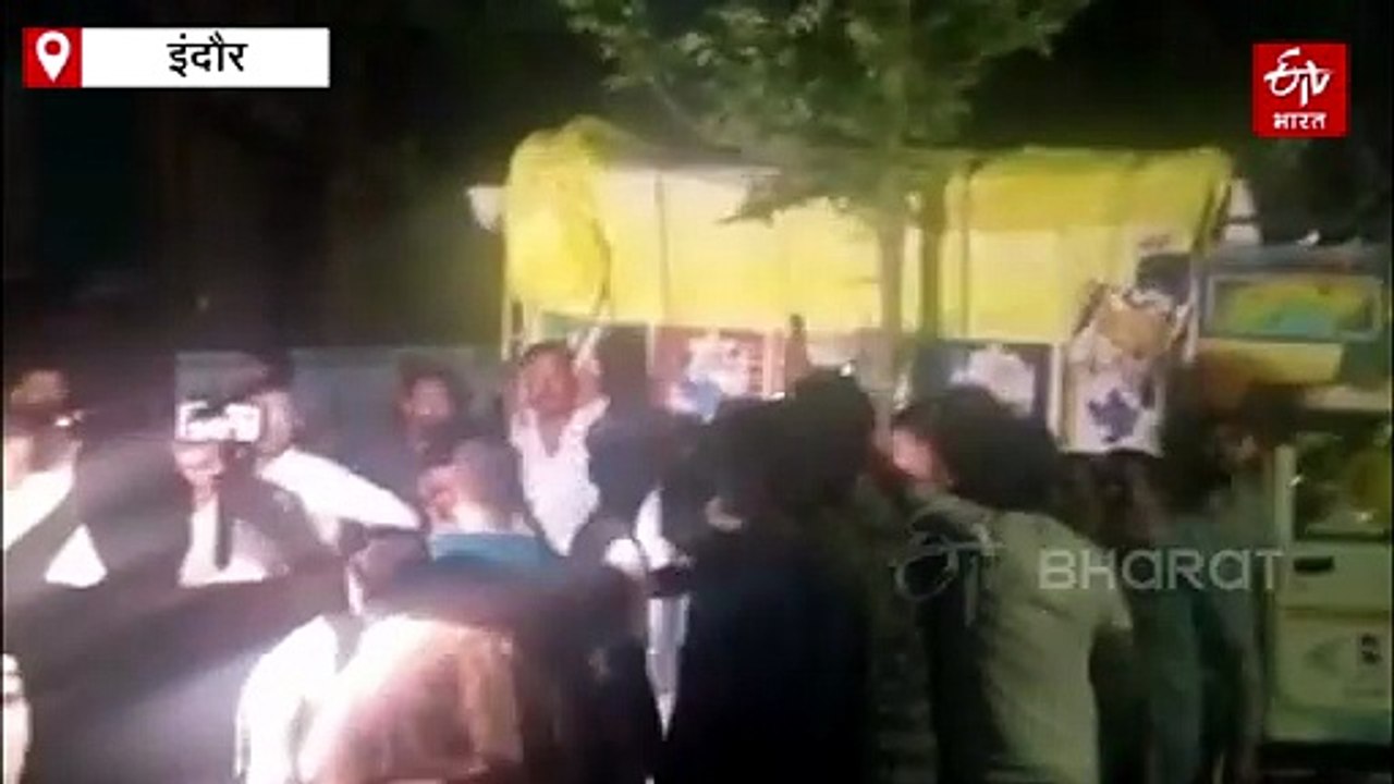 इंदौर में आग ने मचाई तबाही, बिल्डिंग में फंसे लोगों को बचाया, लपटें देख महापौर भी दंग