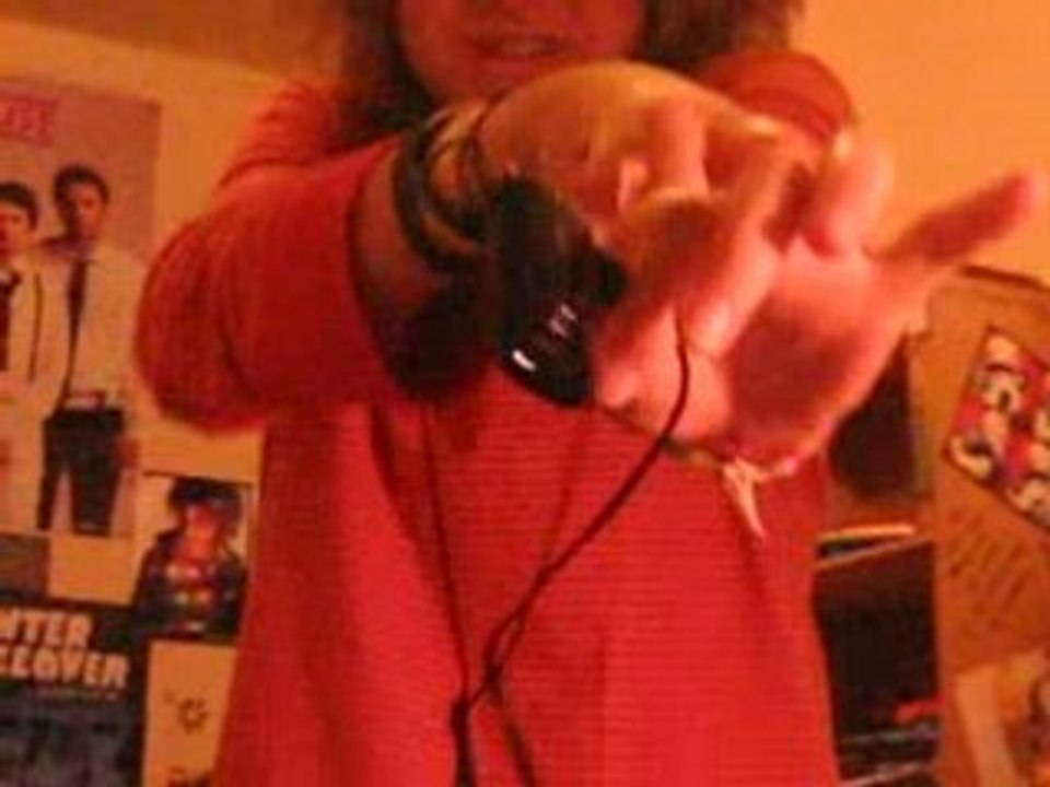 Sarah chuchotte et danse car c'est la nuit ^^