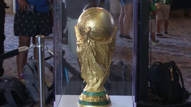 CdM 2026 - Le trophée original exposé à Miami, le public répond présent !