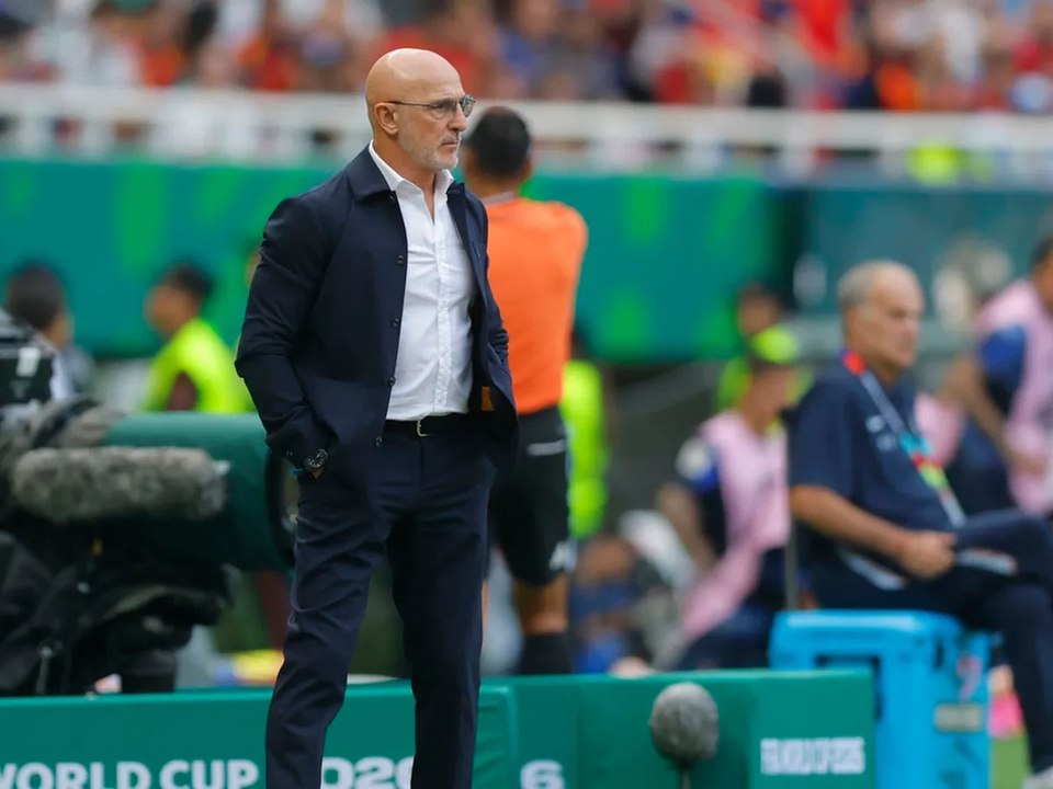 David Sánchez frena el pesimismo con España: “Tenemos jugadores suficientes para campeonar”