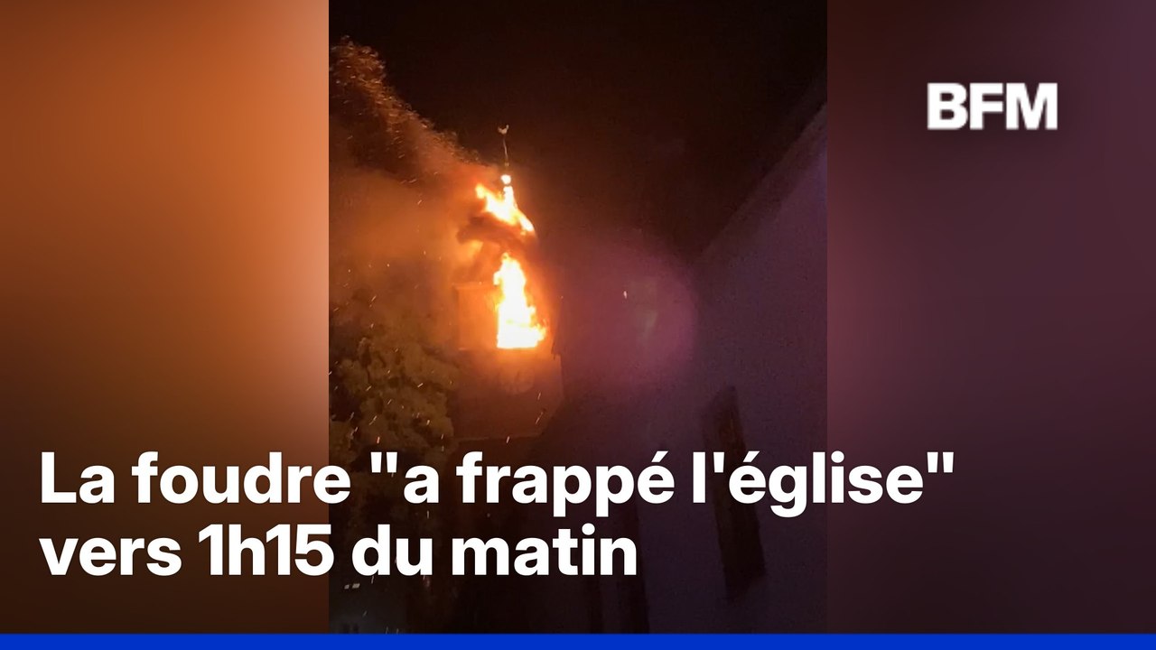Touchée par la foudre, une église prend feu dans le Jura