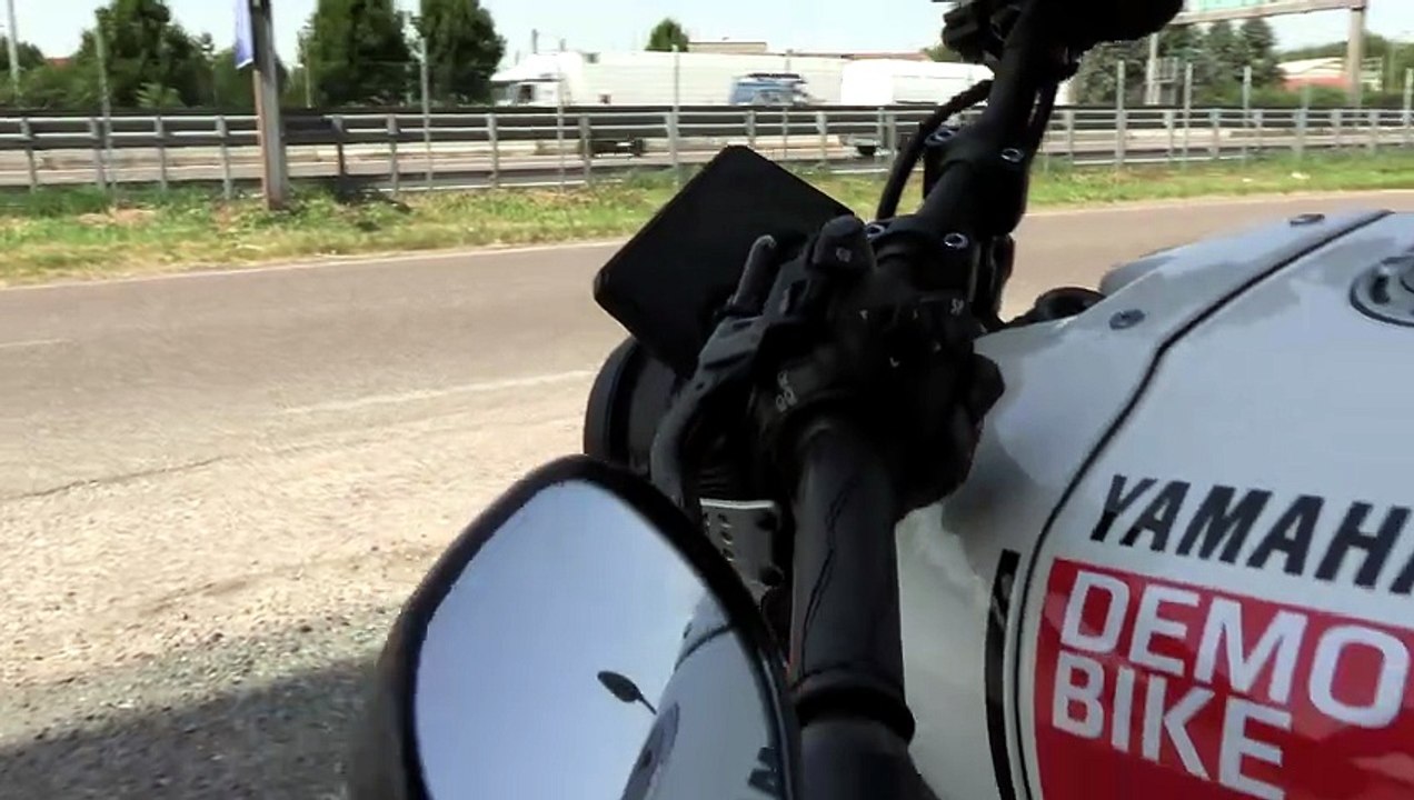 YAMAHA XSR 900 NEW MODEL FOR SALE BY VALLI MOTO LISSONE